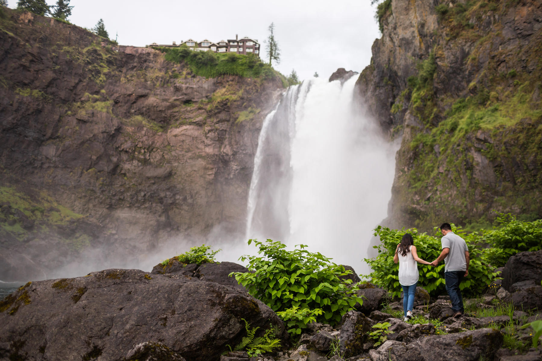 Snoqualmie Falls Engagement Photos