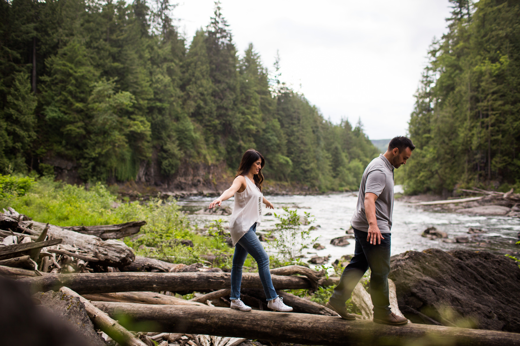 Snoqualmie Falls Engagement Photos