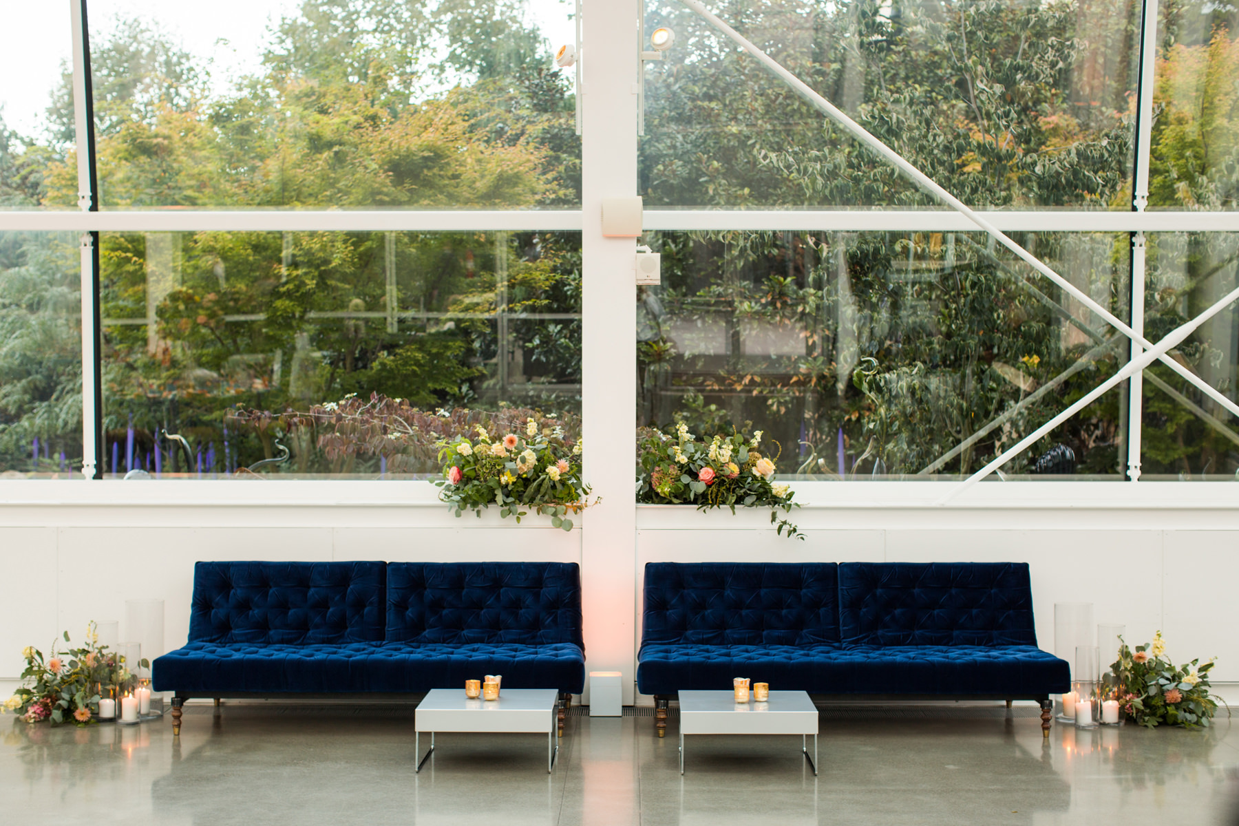 Chihuly Garden and Glass Wedding Decor