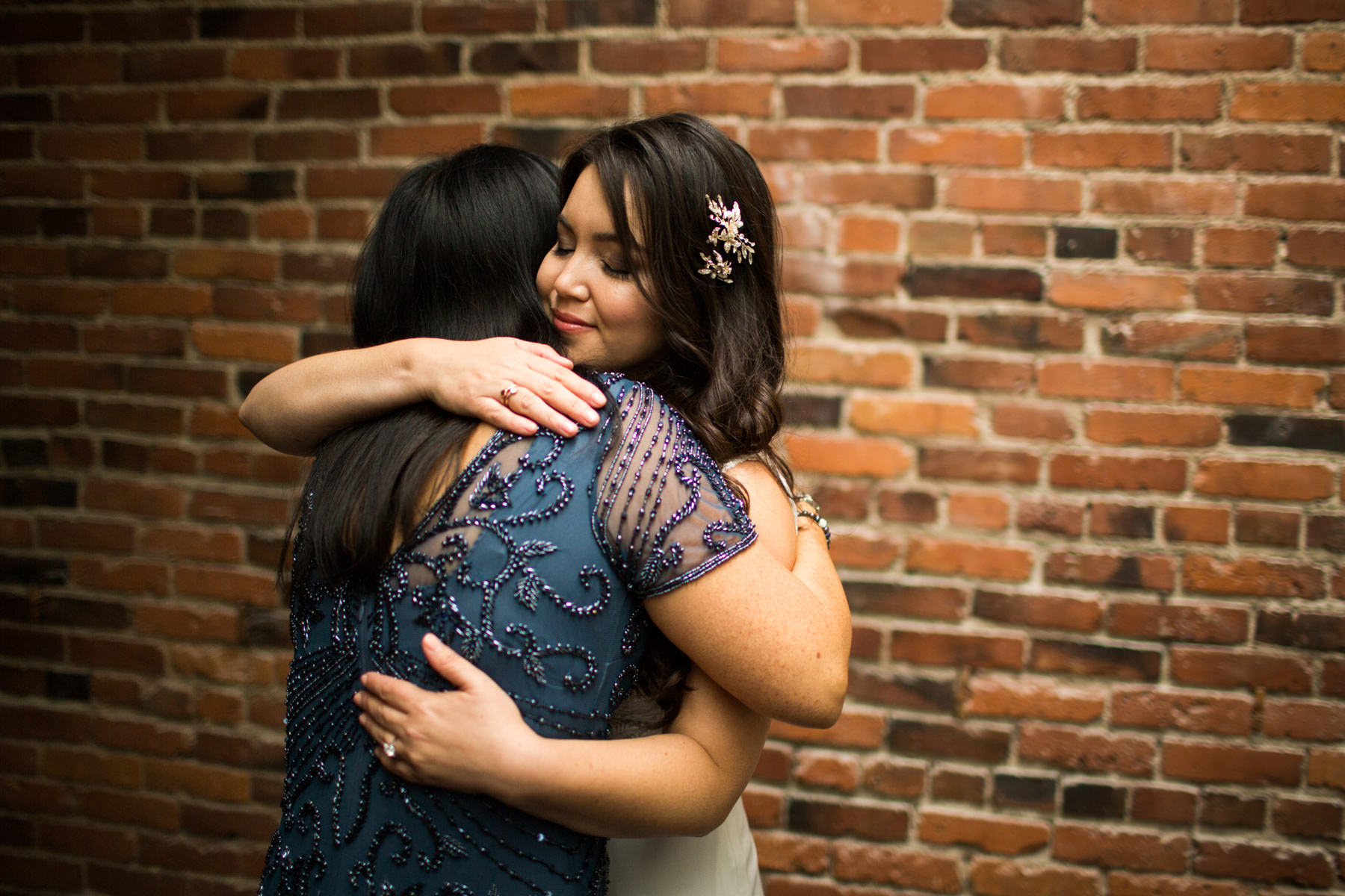Chihuly Garden and Glass Wedding Photos Hotel Alexis