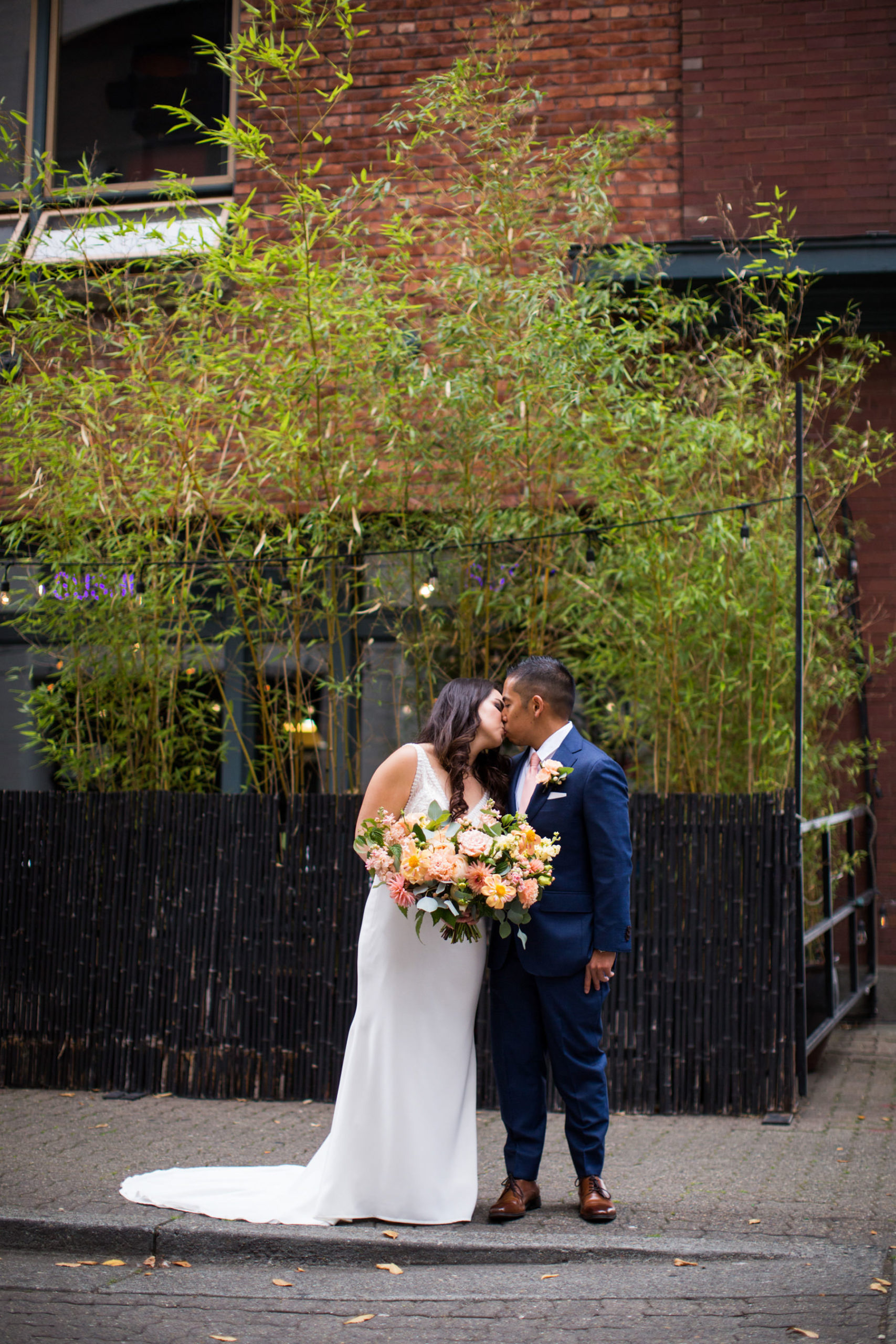 Chihuly Garden and Glass Wedding Photos