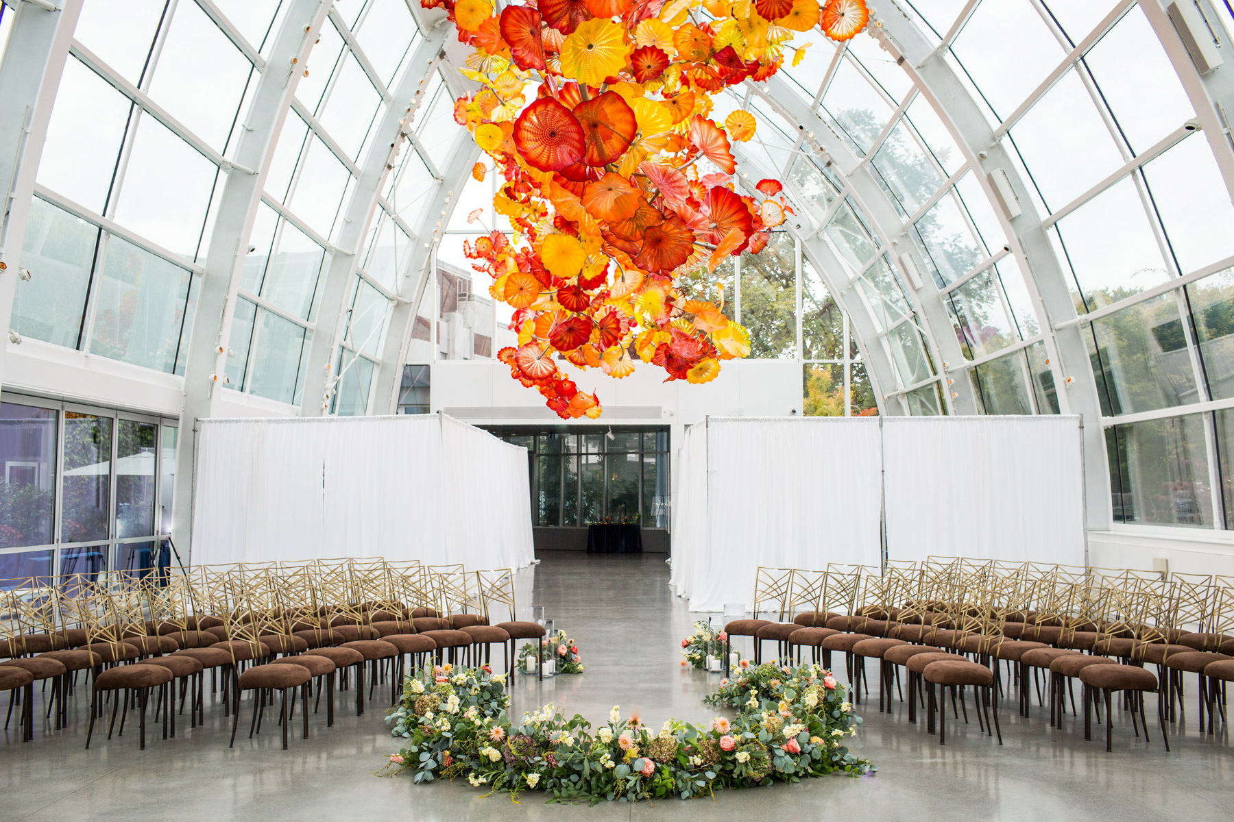 Chihuly Garden and Glass Wedding Photos Stunning
