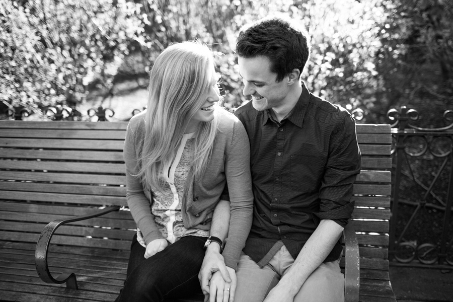 Ross + Emily :: Seattle Engagement :: Discovery Park :: Pioneer Square ...